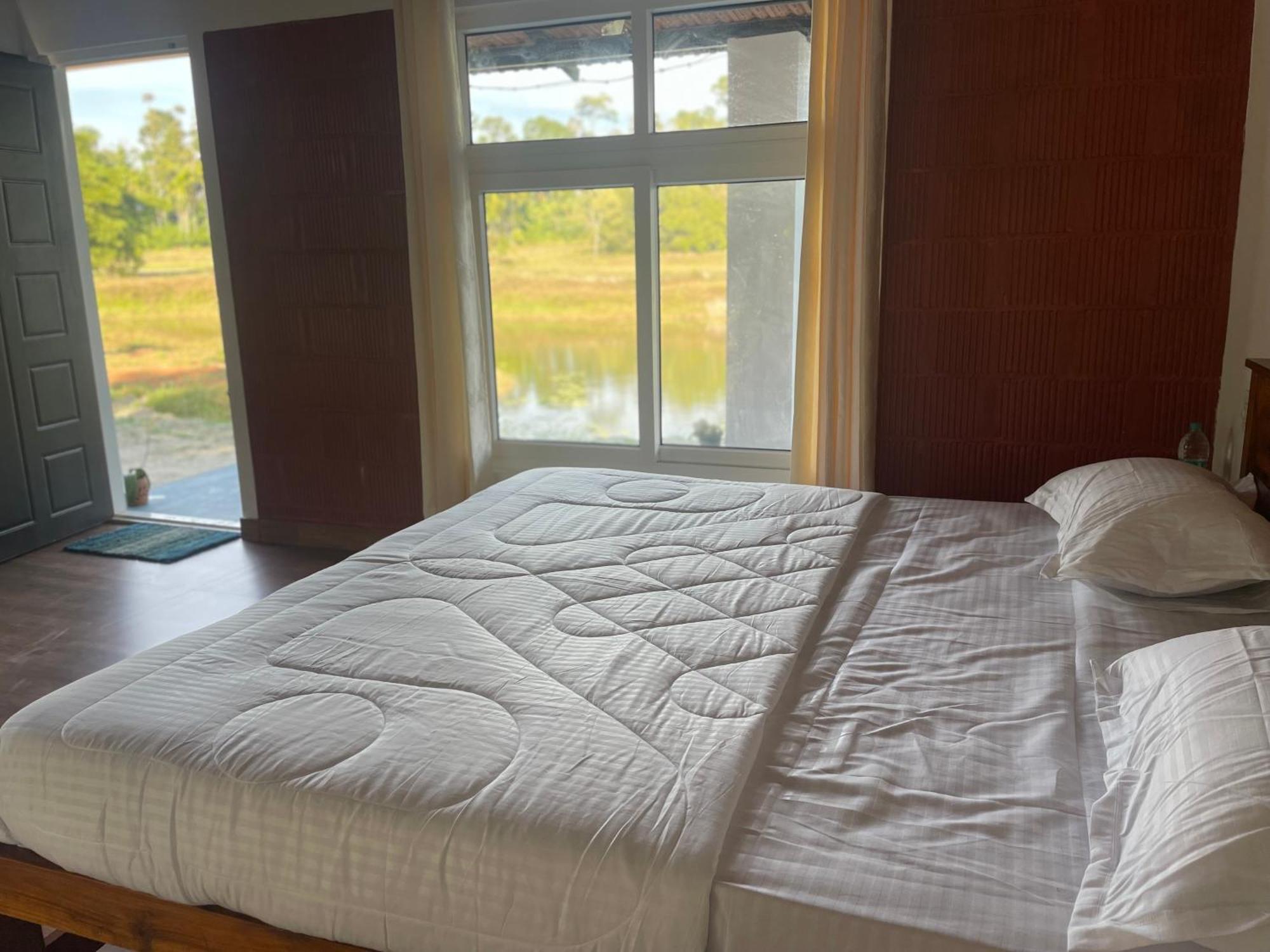 Lake Ripples - Farmstay & Camping Ponnampet Eksteriør billede